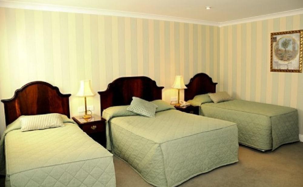 Granville Hotel Уотърфорд Екстериор снимка